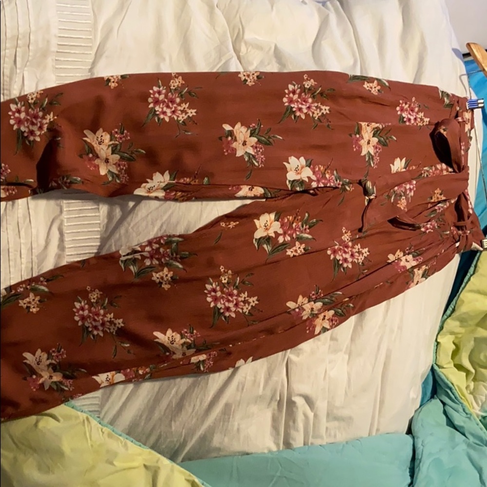 American Eagle cute flowy pants